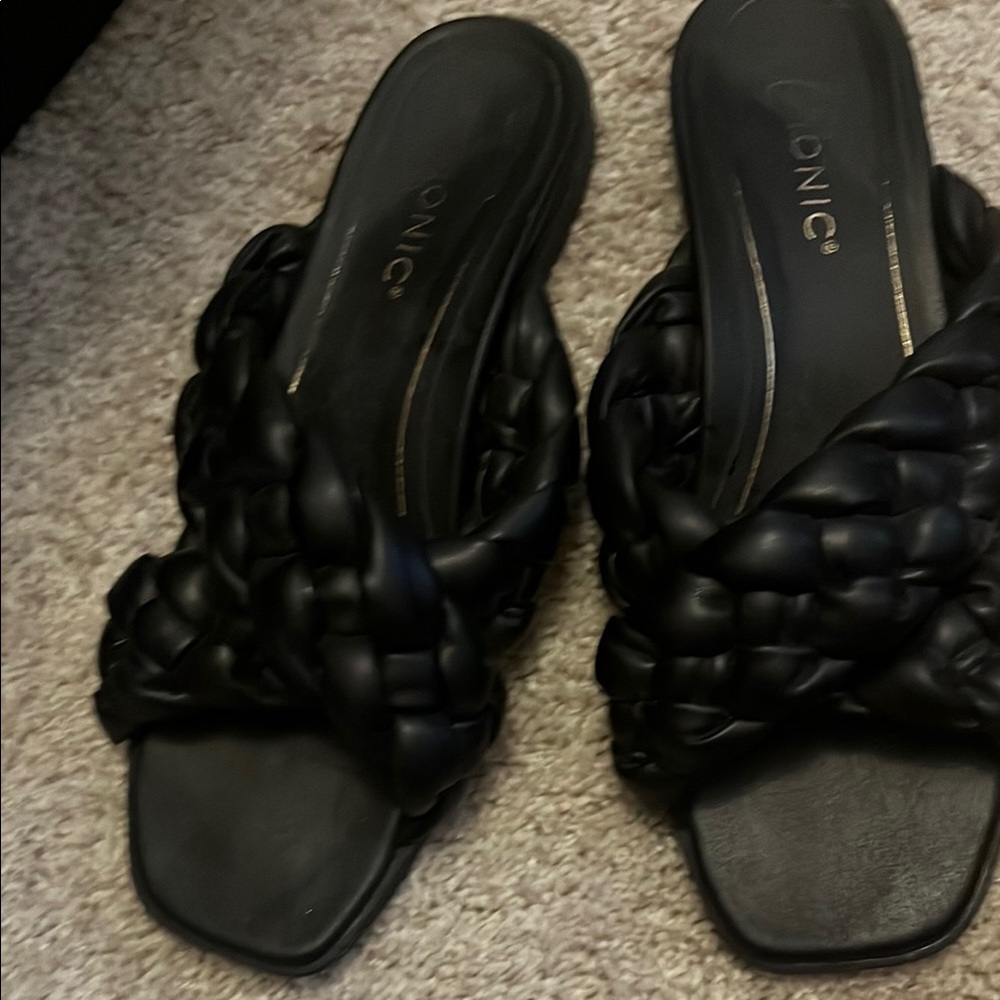 Vionic Black Braided Women's Sandals